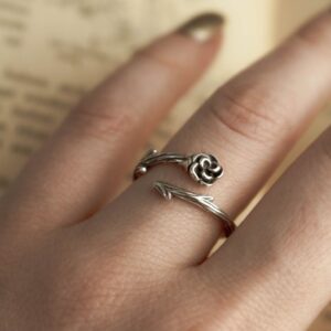 Anillo “Raíces Eternas”